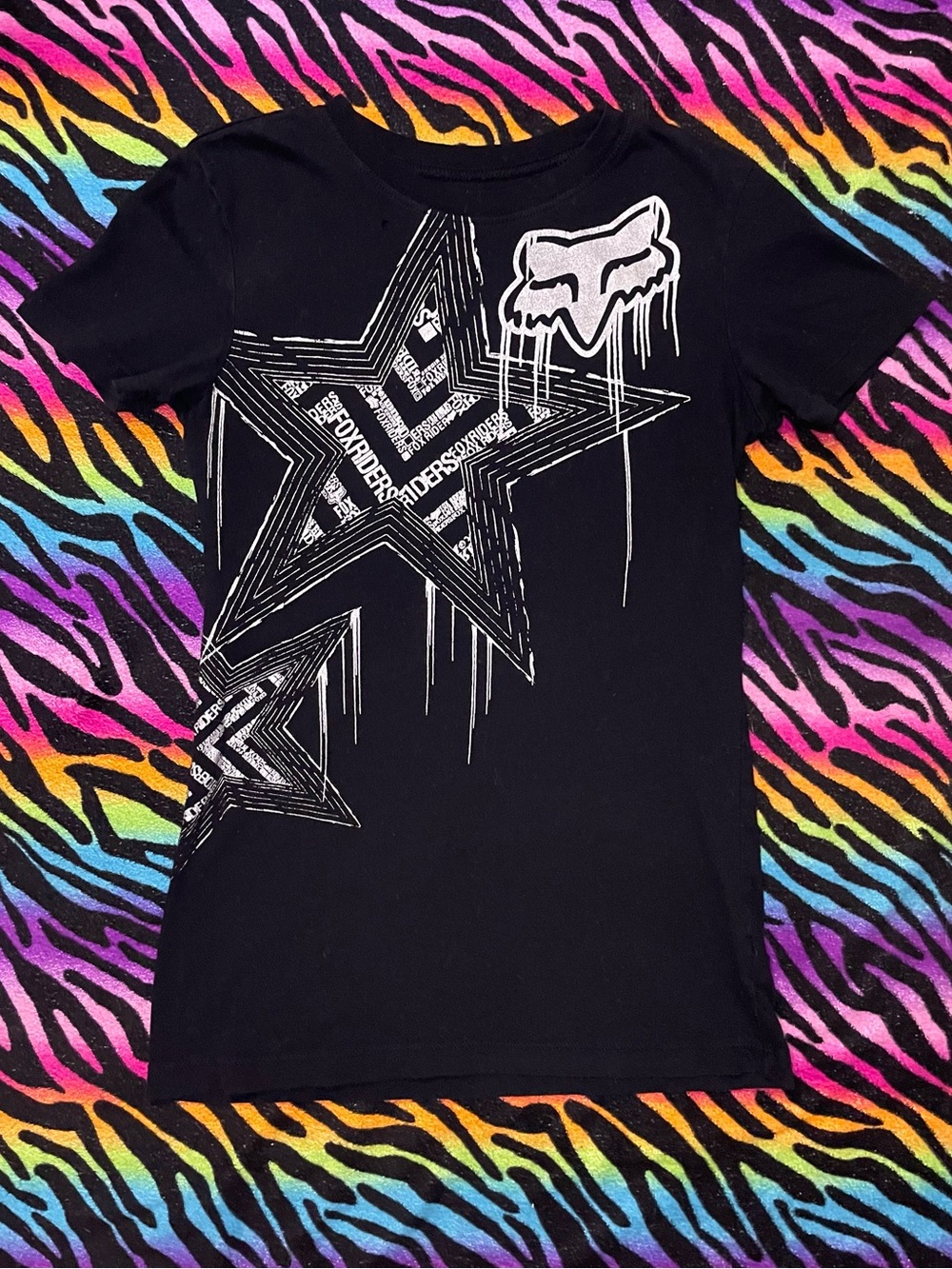 Y2k Vintage Fox Tee with White Star Graphic